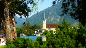 Malerwinkel Rottach Egern Tegernsee See Glocke Kirche