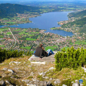 Blick vom Wallberg über den Tegernsee. Wallberg Tegernsee in Oberbayern